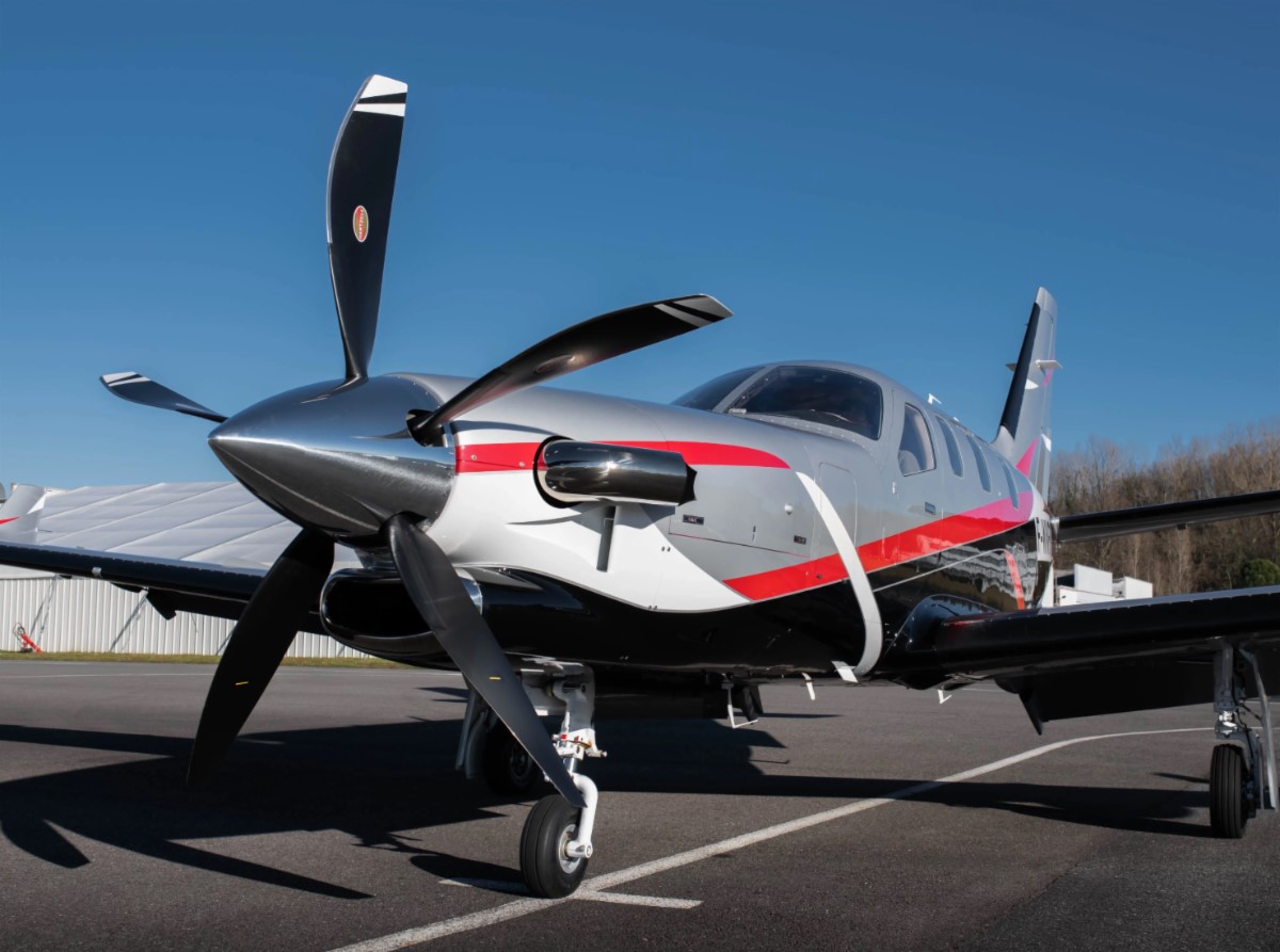 Flying Below Freezing What To Know About Aircraft Propeller Ice 