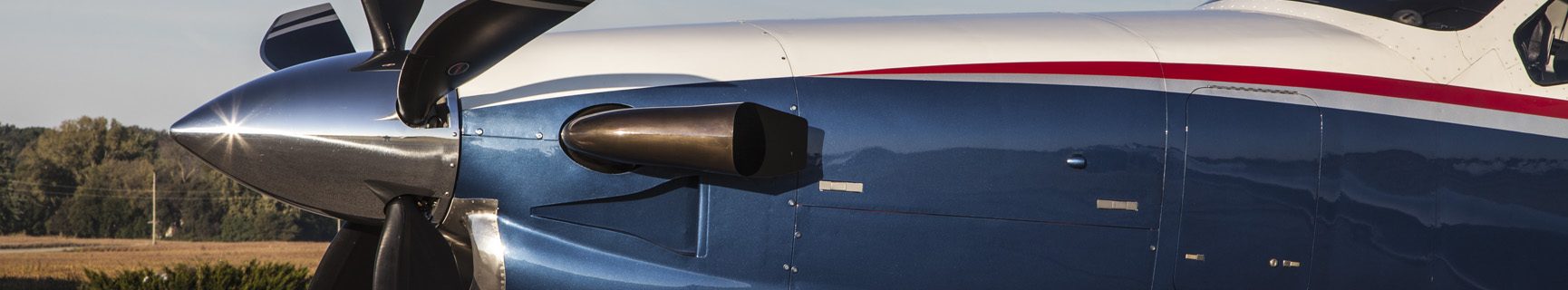 Side view of TBM aircraft with 5-blade Hartzell propeller